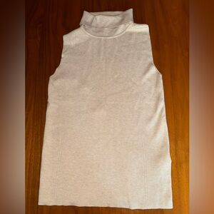 APRICOT Cream/Oatmeal Sleeveless Turtleneck Sweater, size s